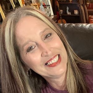 Meet your Posher, Charmaine